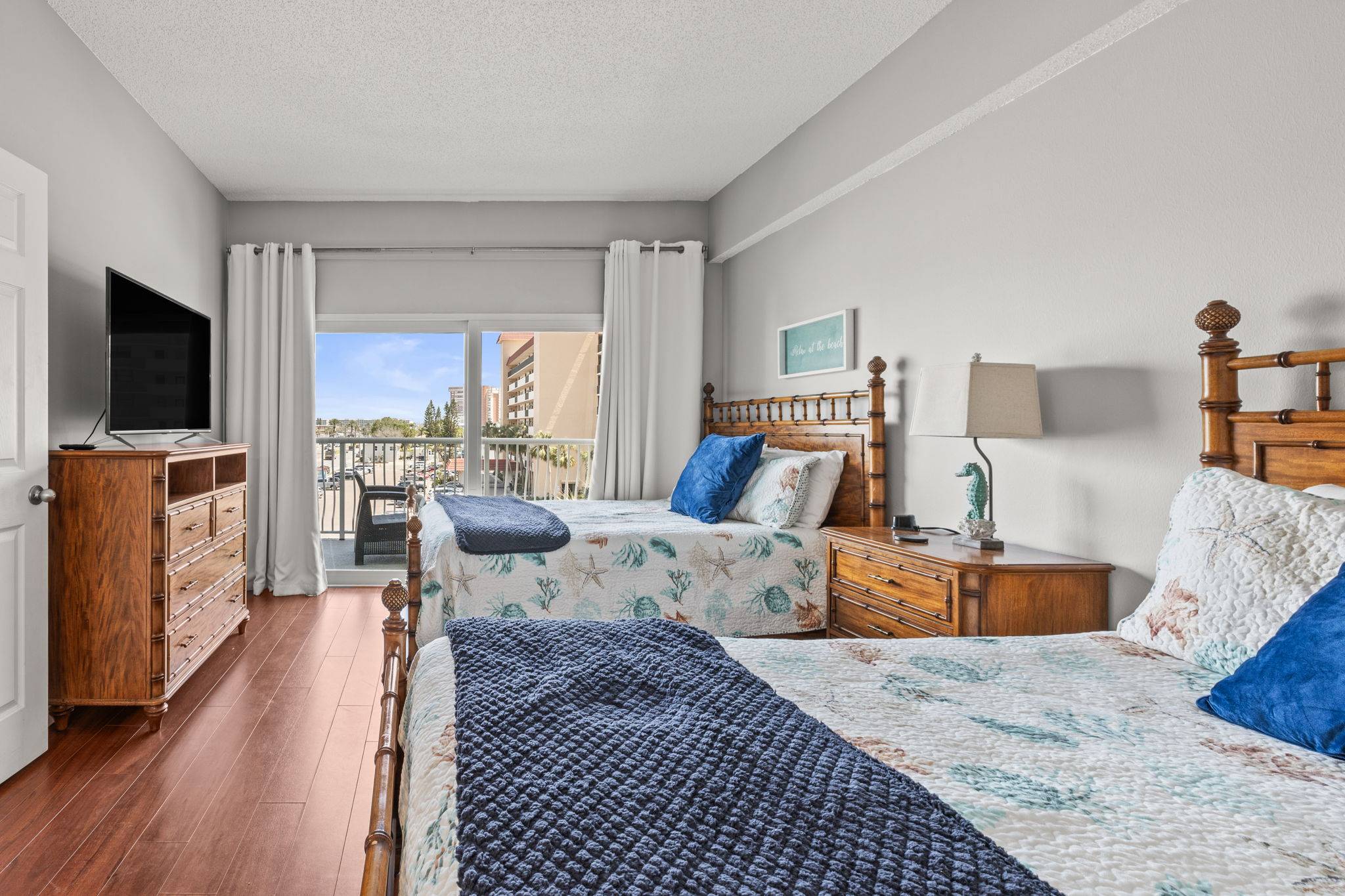 Double Condo - 304